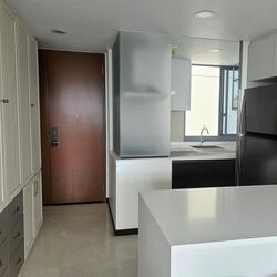 6 Derbyshire (D11), Condominium #475097561